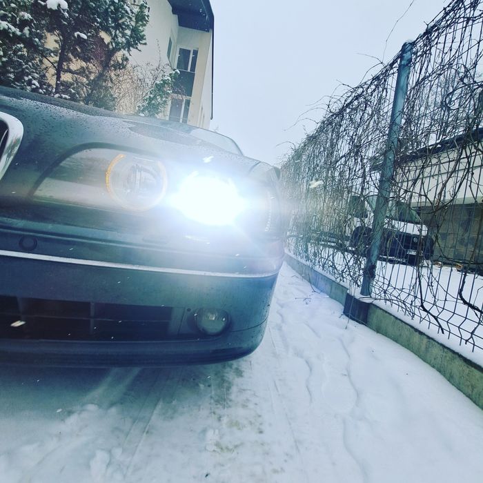 polerowanie lamp z dojazdem, pranie tapicerki, regeneracja reflektorów