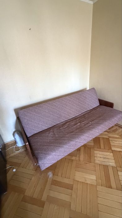 Віддам диван безкоштовно