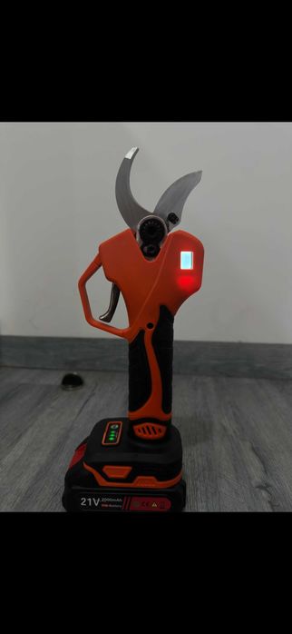 Tesoura de Poda Elétrica 21V - Kit Completo (Bateria + Carregador) - Sem Fios - 2000mAh
