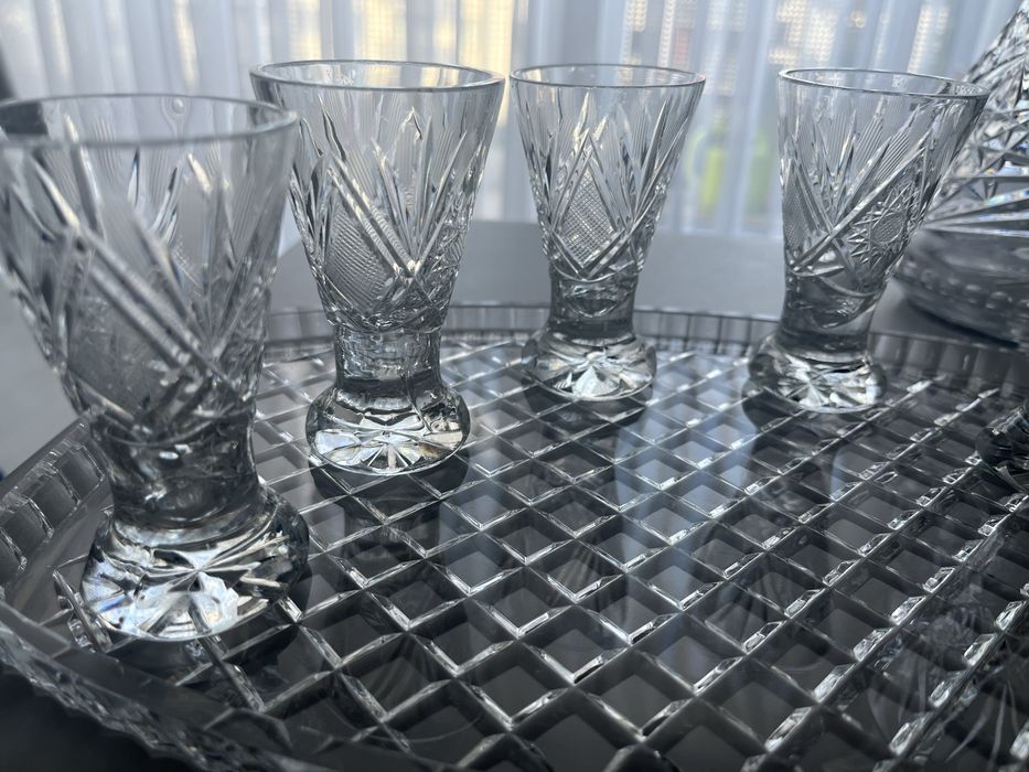 Karafka i kieliszki kryształowe