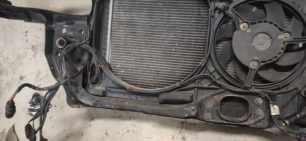 Audi s4 b5 2.7 pas przedni ,chłodnice , kły, wentylatory