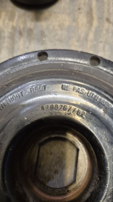 Шків колінчатого валу 8200267867  Trafic 2.0