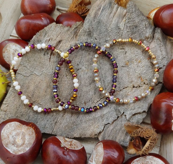 Hit! Zestaw trzech bransoletek. Szklane koraliki na żyłce elastycznej