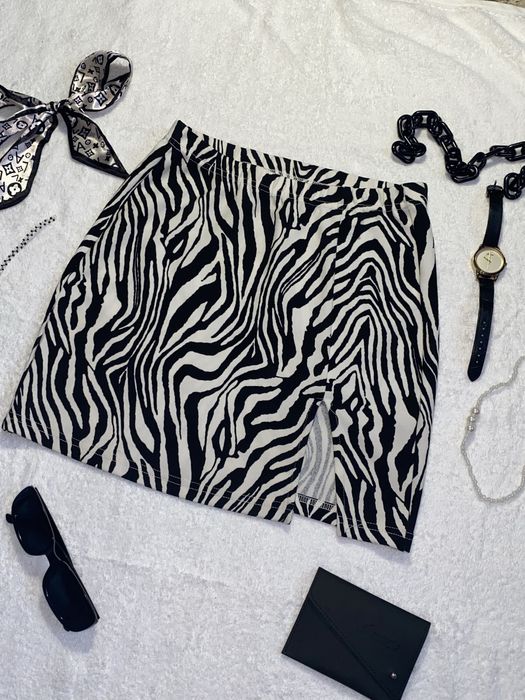 Спідниця SHEIN (міні)