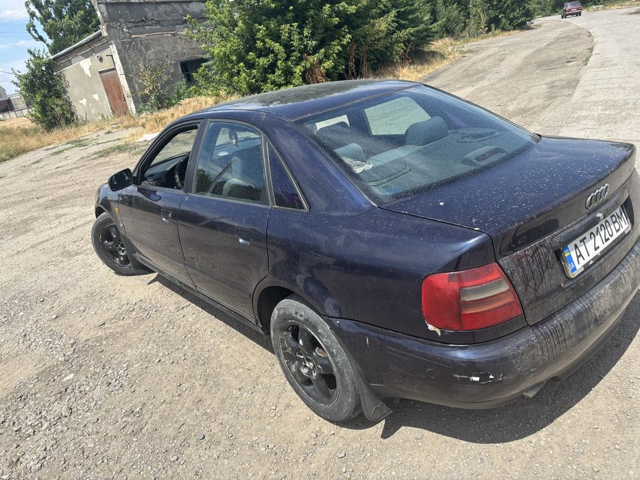 Продам ауді а4б5 1997 рік