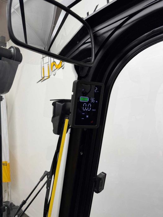 Wózek widłowy Elektryczny ANTON CBH 3.0 v3 3t 3000kg, triplex 4,8m, kabina,