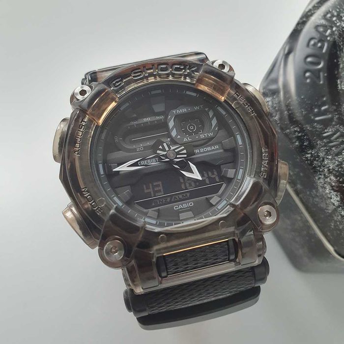 Часы Casio G-Shock GA-900SKE-8AER оригинал.
