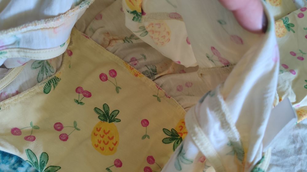 Сукні для дівчинки на 5-6 років