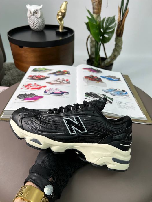Кросівки Кроссовки New Balance 1000 Black White Чорний Чёрный Кросовки демісезон