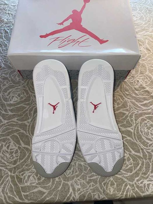 Jordan_4_Retro_White_Oreo R.37.5