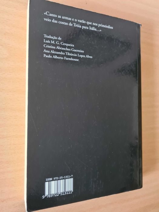 Livro "Eneida" de Virgílio