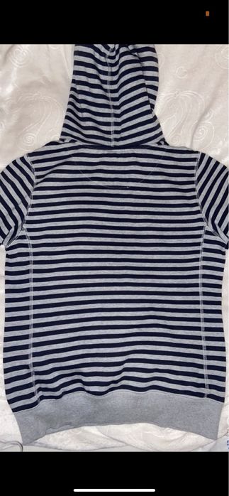 szaro-czarna bluza nike