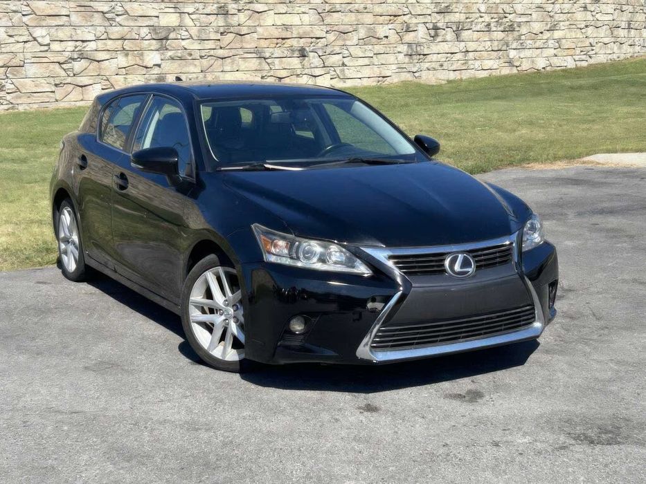 Lexus CT Hybrid 200h      2016