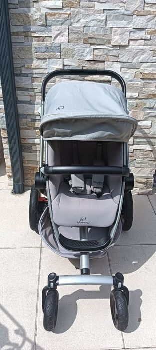 Carrinho de bebê Quinny