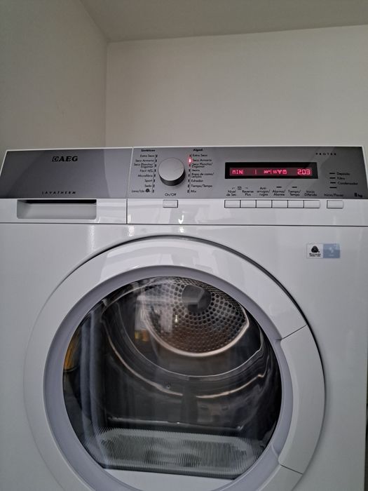 Maquina secar roupa AEG bomba de calor