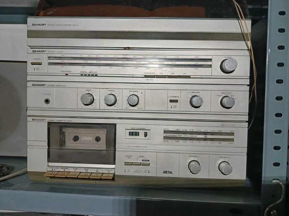 Aparelhagem rara anos 70 para recuperar Sharp Stereo Music Center SG-2