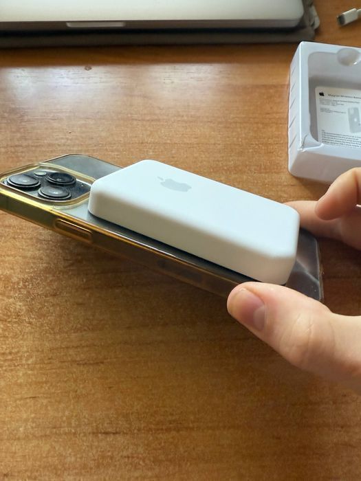 Зовнішній акумулятор PowerBank MagSafe battery Pack 5000 - 10000 mah