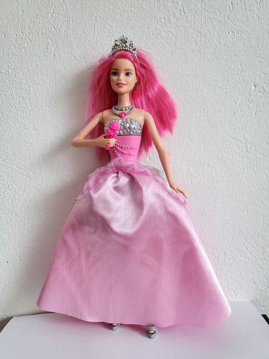 Barbie śpiewająca lalka księżniczka Courtney–Erika gwiazda rockowa 2w1