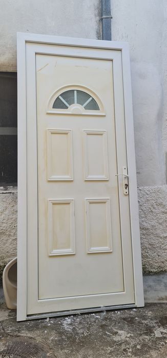 Porta entrada blanco