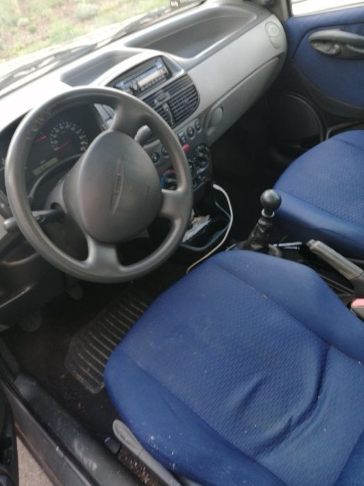 Fiat Punto de 99 com 132mil