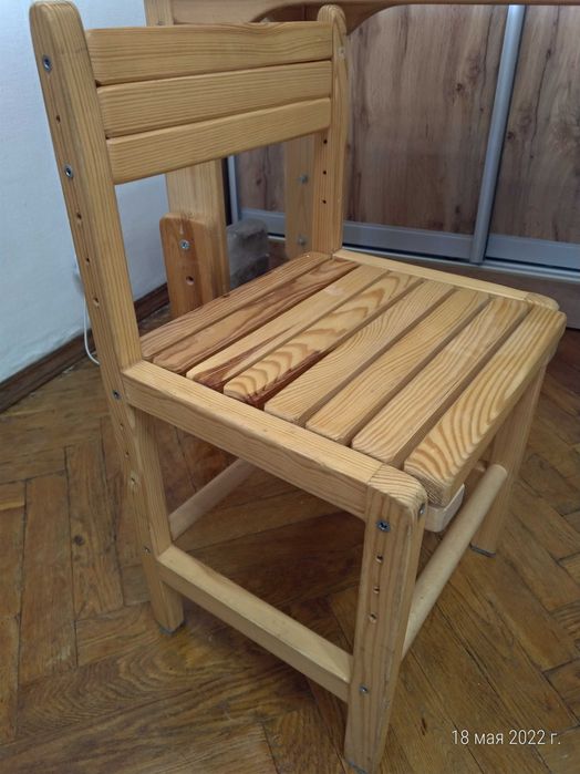 Столик и стульчики