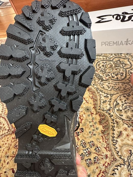 Premiata  кросівки 42-43