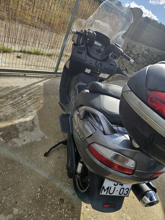 Suzuki Burgman 650 executive 2012