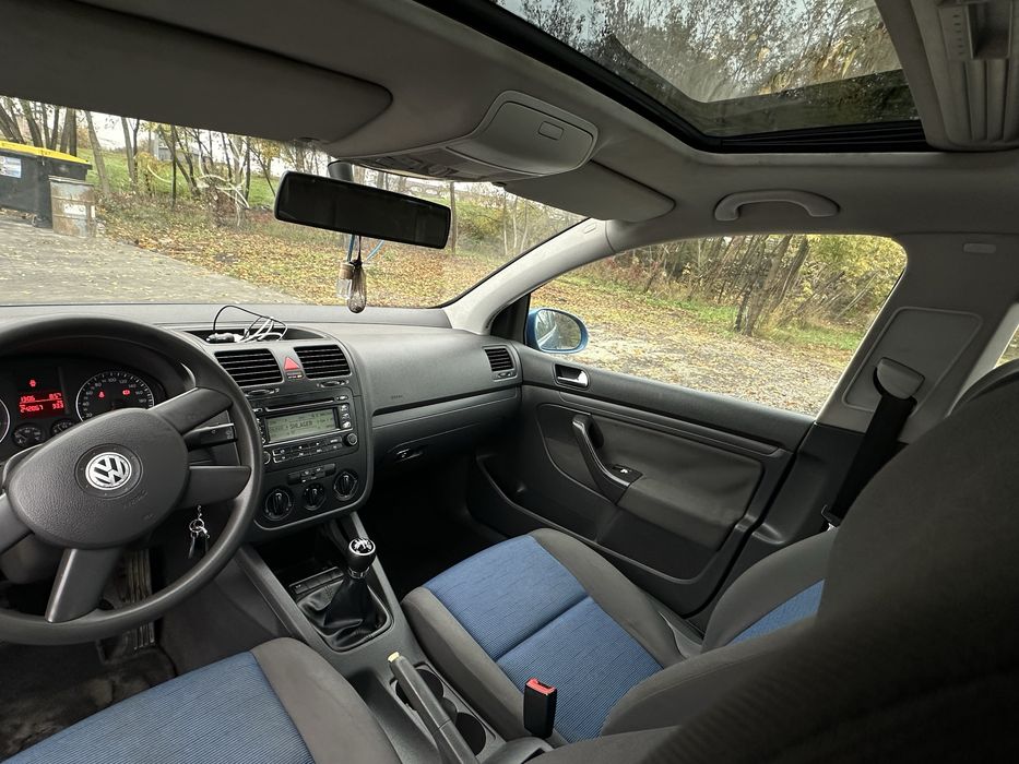 Volkswagen Golf 5 Гарний стан!