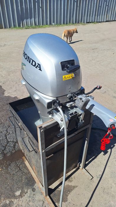 Лодочный мотор HONDA-10,2014год.
