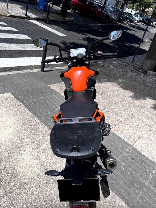 KTM Duke 390 2023