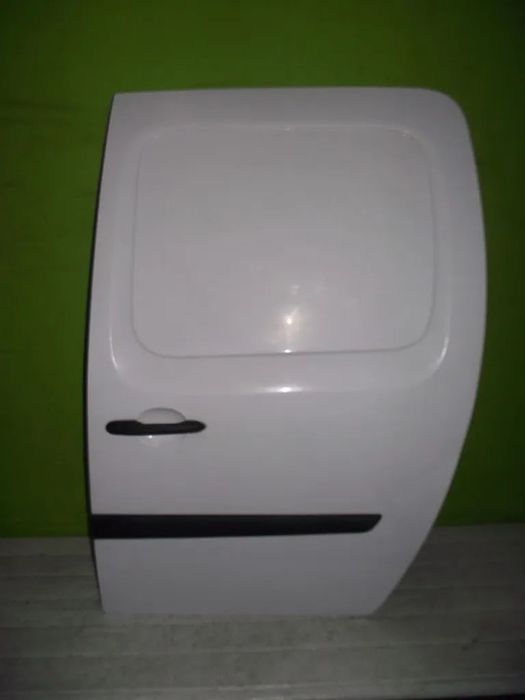 Porta Lateral Esq Renault Kangoo - 2008 / 2018