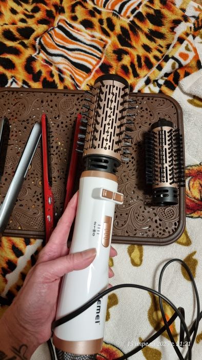 Перукарський інструмент