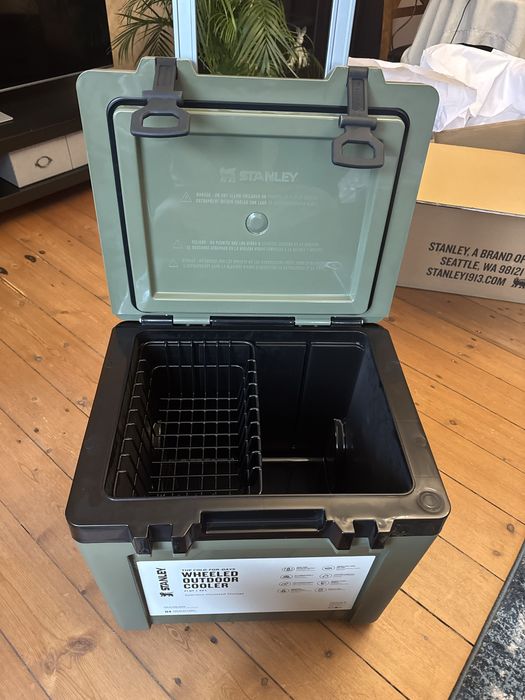 Lodowka Stanley samochodowa