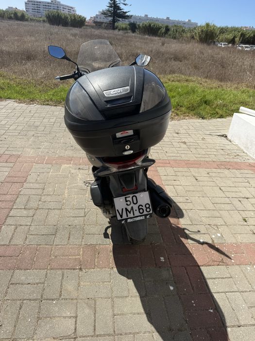 Honda PCX com 7 mil kms