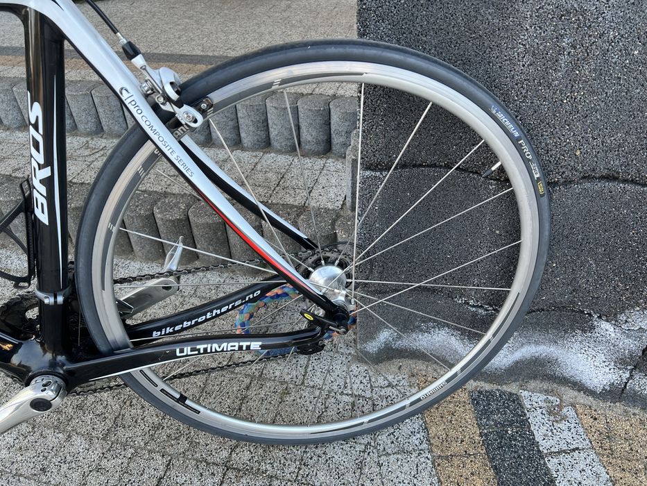 Sprzedam rower szosowy CARBON ULTEGRA