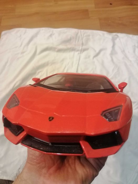 Машинка на радіоуправлінні "Lamborghini Aventador"