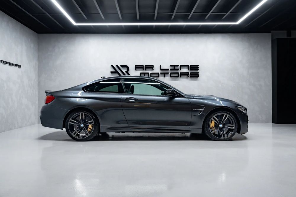 BMW M4 Auto