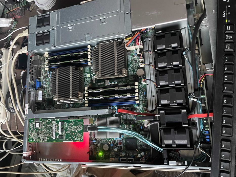 Сервер Supermicro 1U X8DTU, Intel XEON E5620 (2.40 Ghz), 16Gb DDR3