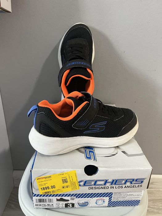 Черевики Quechua Кросівки Skechers Чоботи