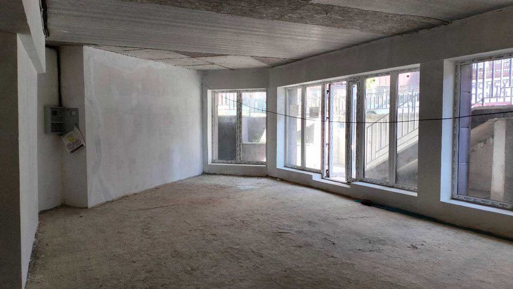 Дешева комерція в центральній частині Івано-Франкіська