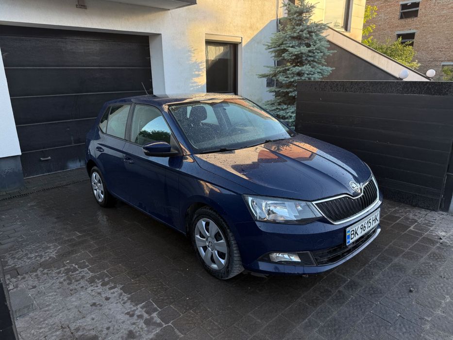 Автомобіль Scoda Fabia ІІІ покоління, 2015