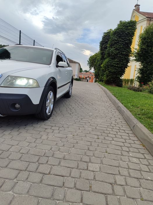 Продам шкода Октавія Скаут