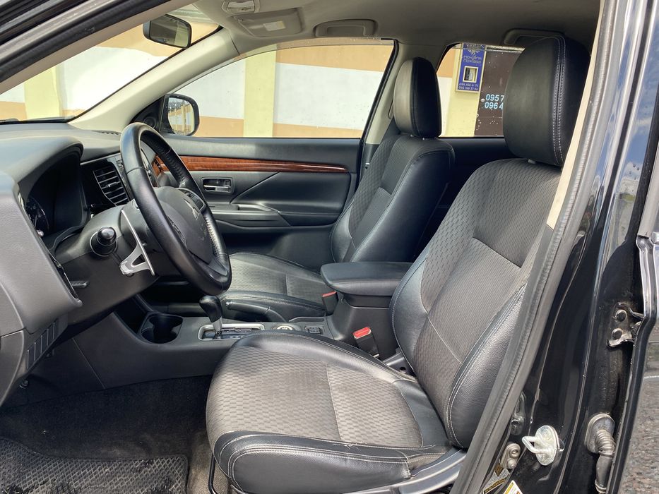 Mitsubishi  Outlander 7ми місна 3літра