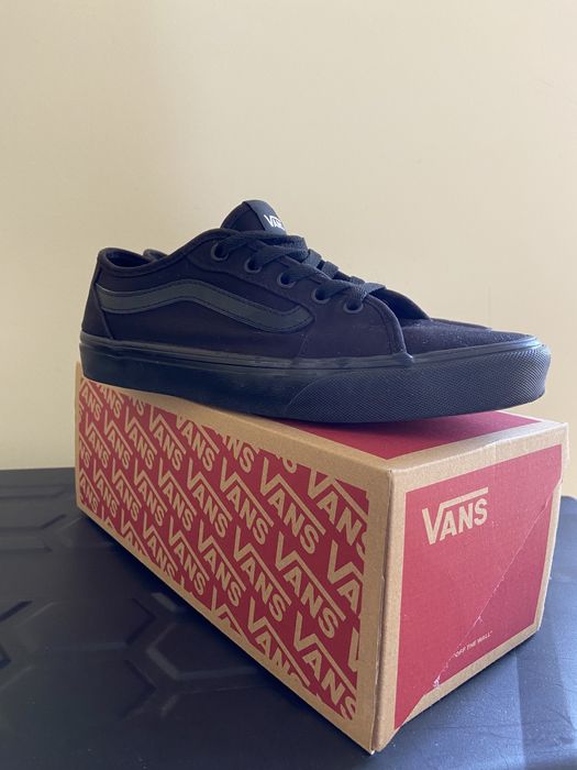 Vans pretas como novas