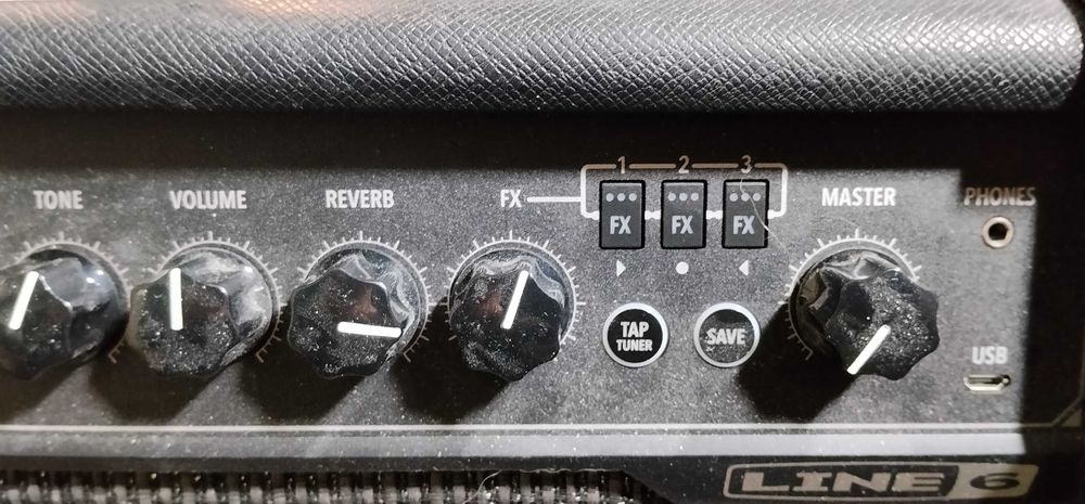 продам комбік line 6 spider v 20 mkII
