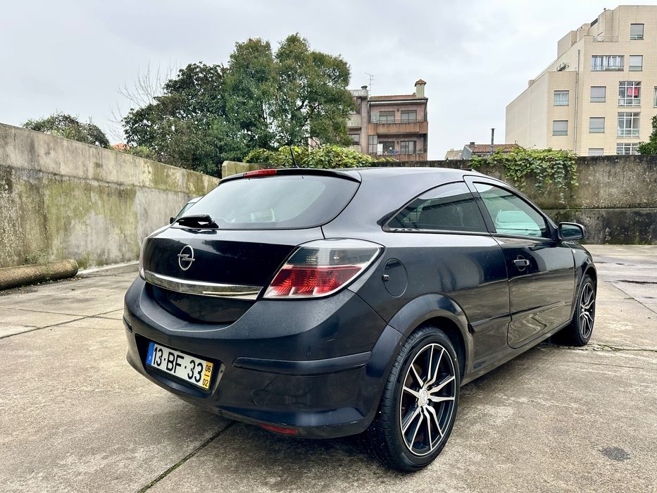 Opel Astra GTC 1.3CDTI
