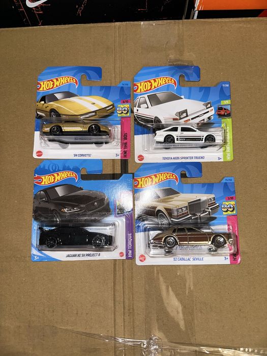 Hot Wheels Honda Civic, Skyline