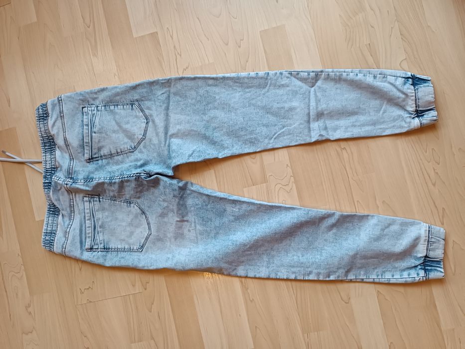 Spodnie chłopięce jeans House rozm.30/34 ,164-170
