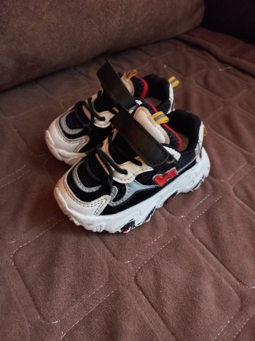 Кросівки дитячі,21 розмір