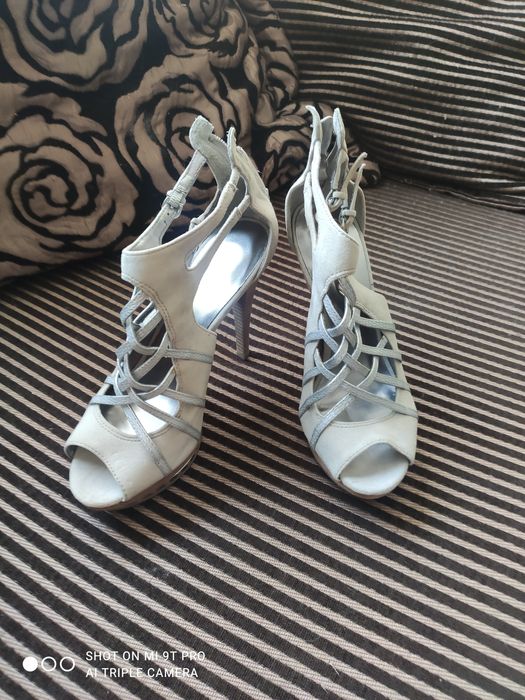 Guess Buty szpilki botki